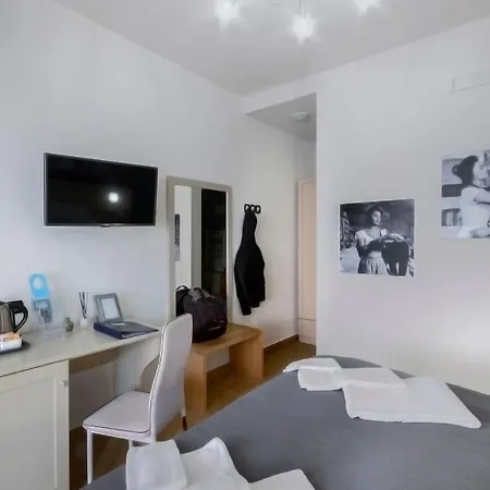 Queen Bed & Breakfast Sorrento