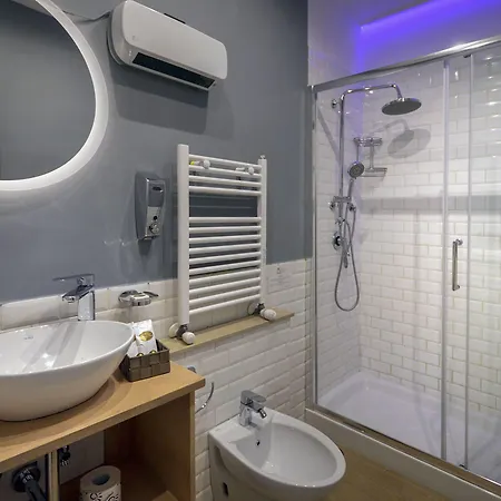 Queen Sorrento