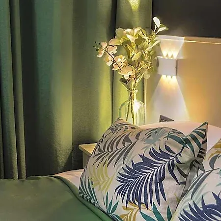 Bed & Breakfast Queen 4*