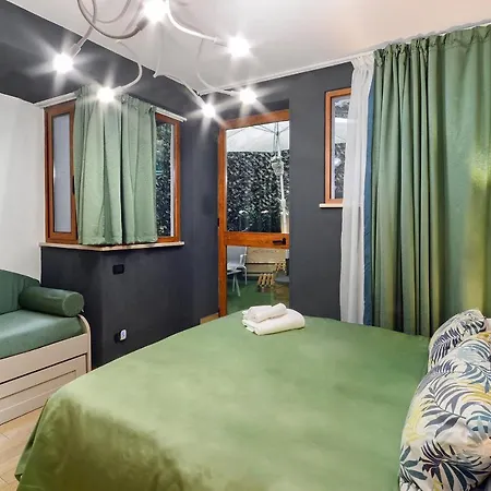 Bed & Breakfast Queen