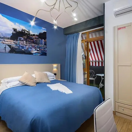 Queen Bed & Breakfast Sorrento